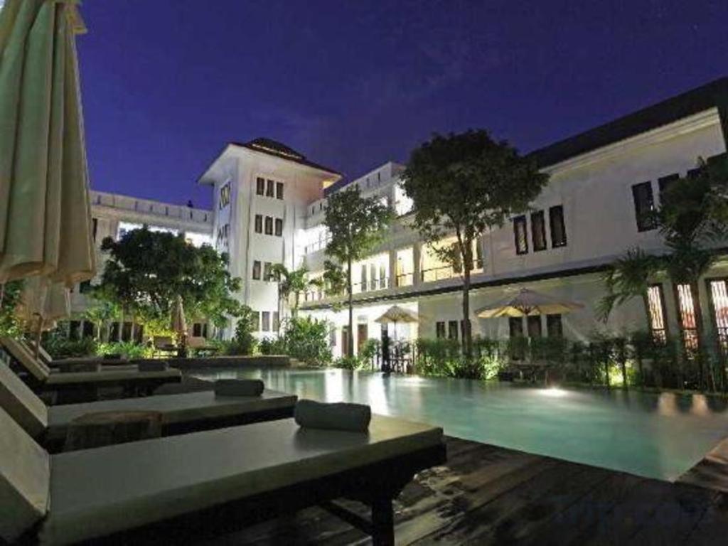 La Residence Blanc D' Angkor Siem Reap Exteriör bild